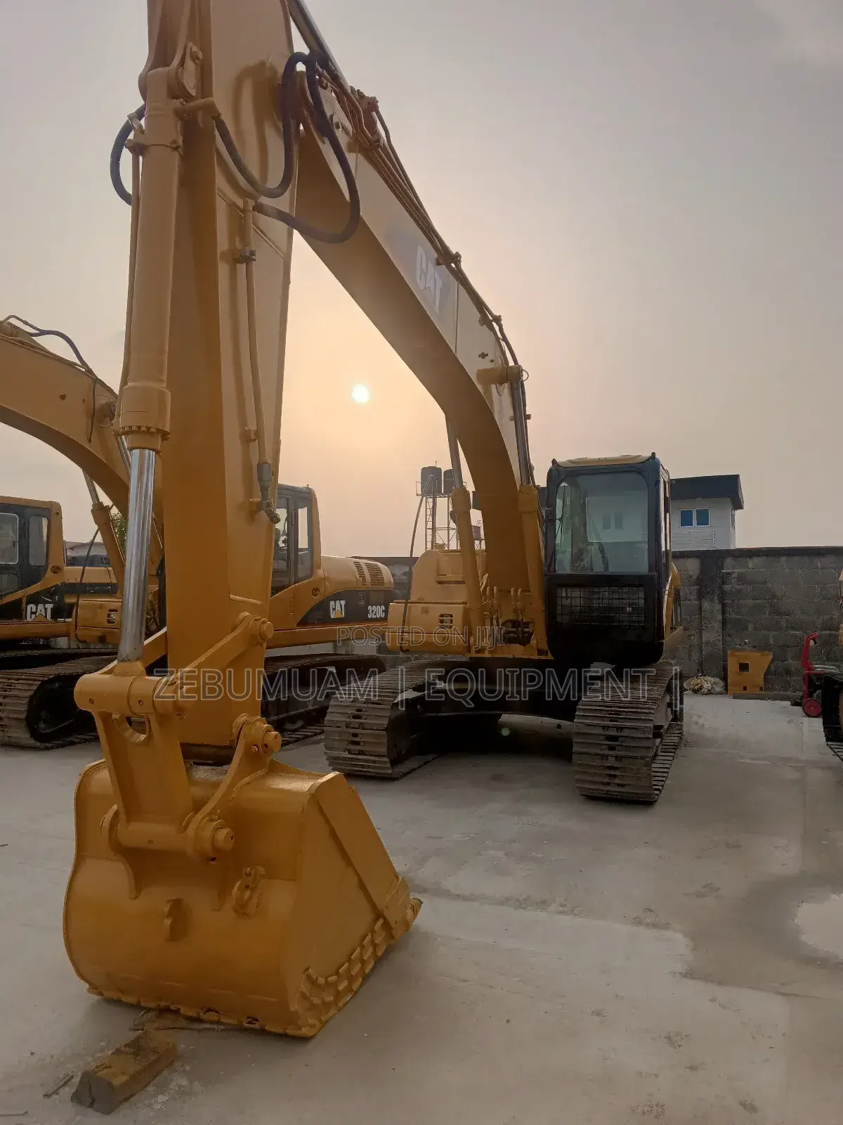 Caterpillar Excavator 320 Cl for Sale.