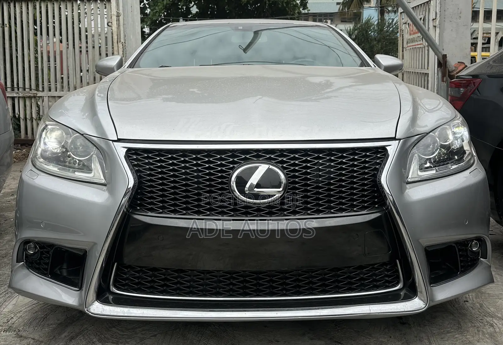 Lexus LS 460 AWD 2013 Silver