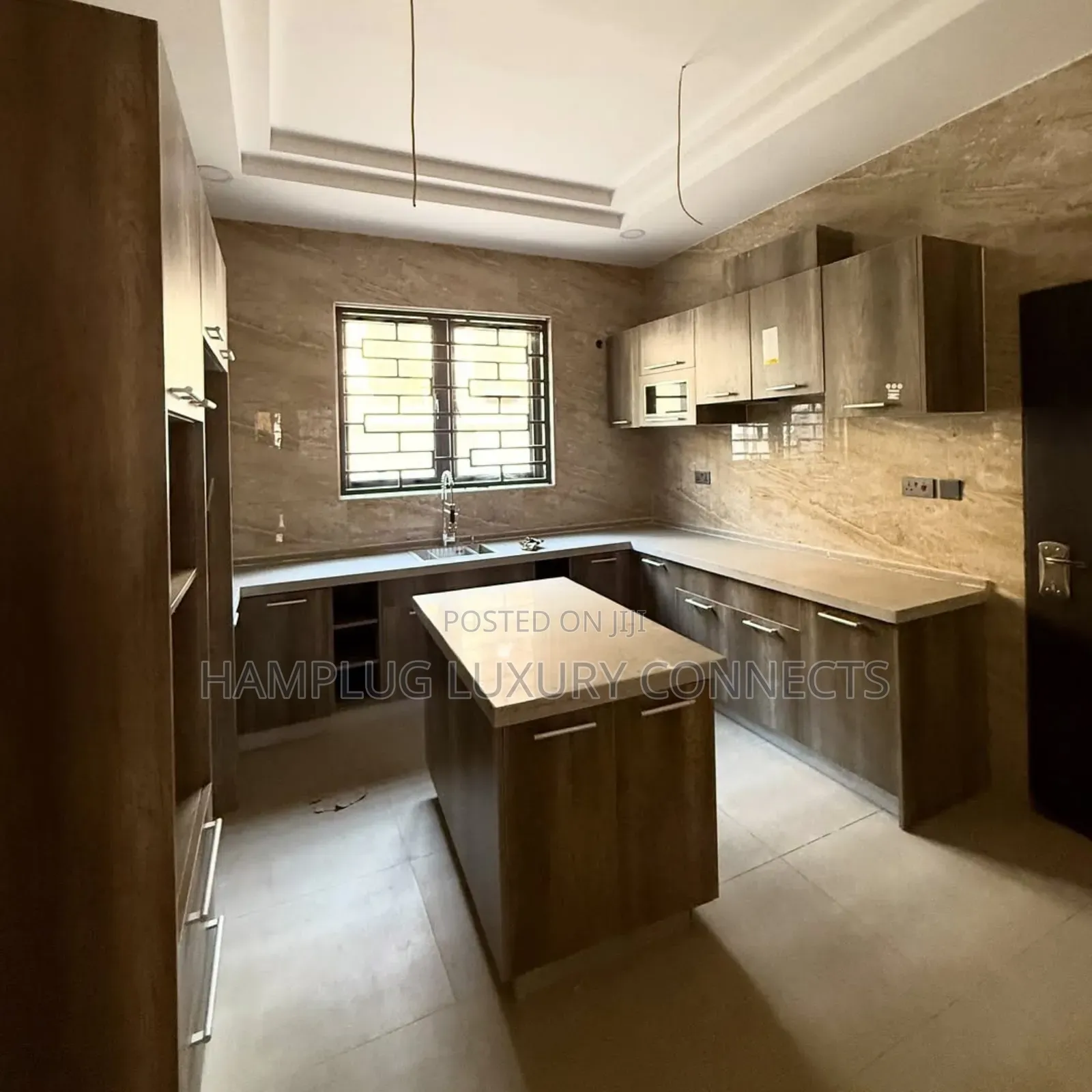 Furnished 4bdrm Duplex in Guzape for sale