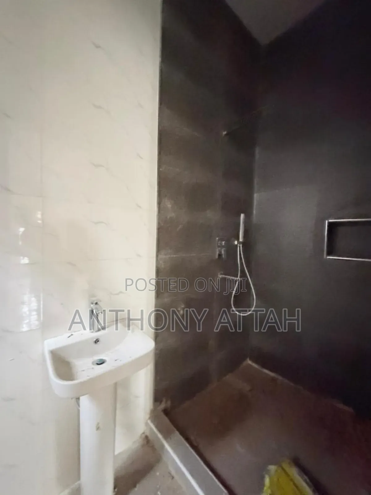 Furnished 4bdrm Duplex in Surulere for sale