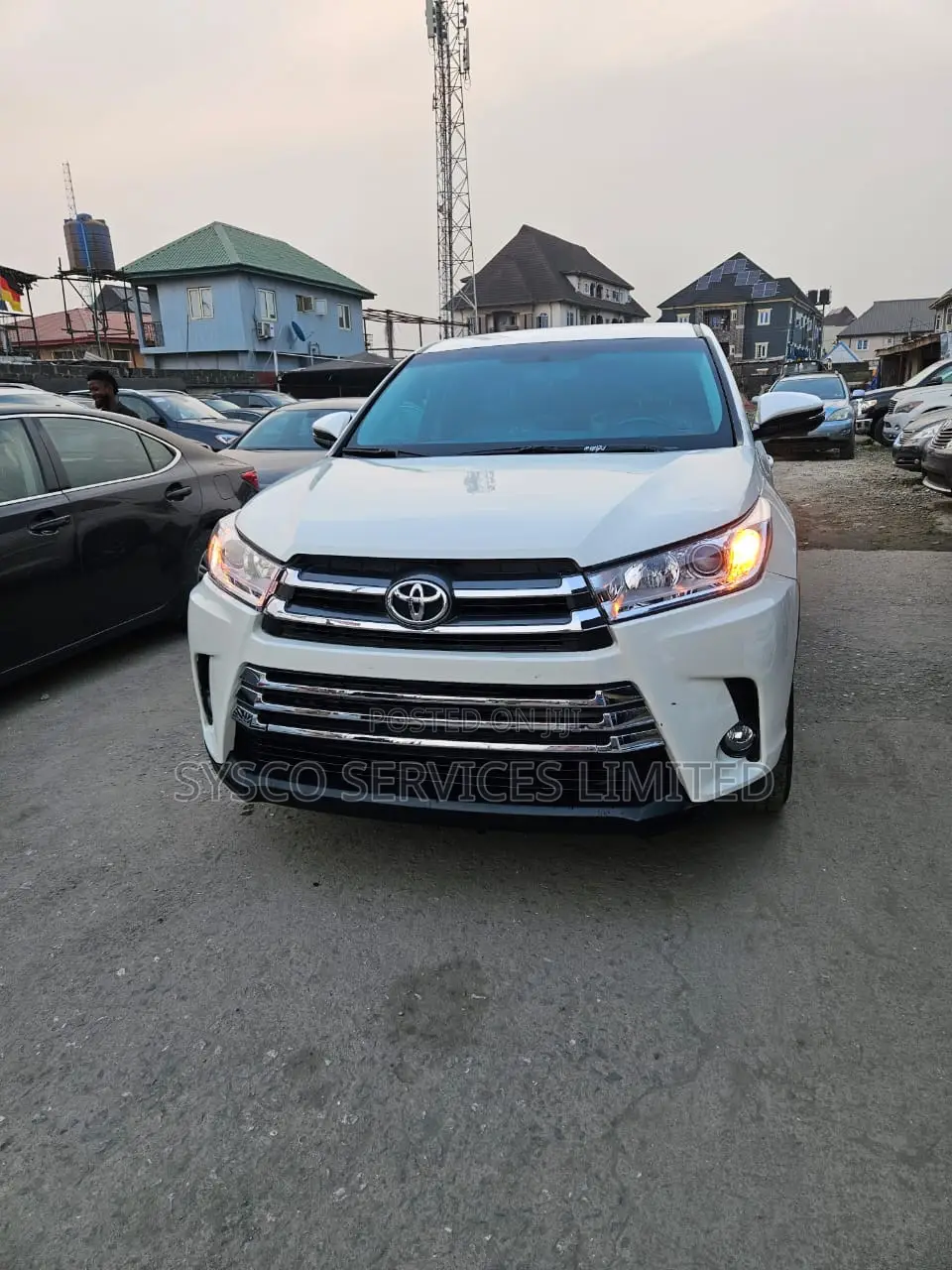 Toyota Highlander XLE 4dr SUV (3.5L 6cyl 6A) 2014 White