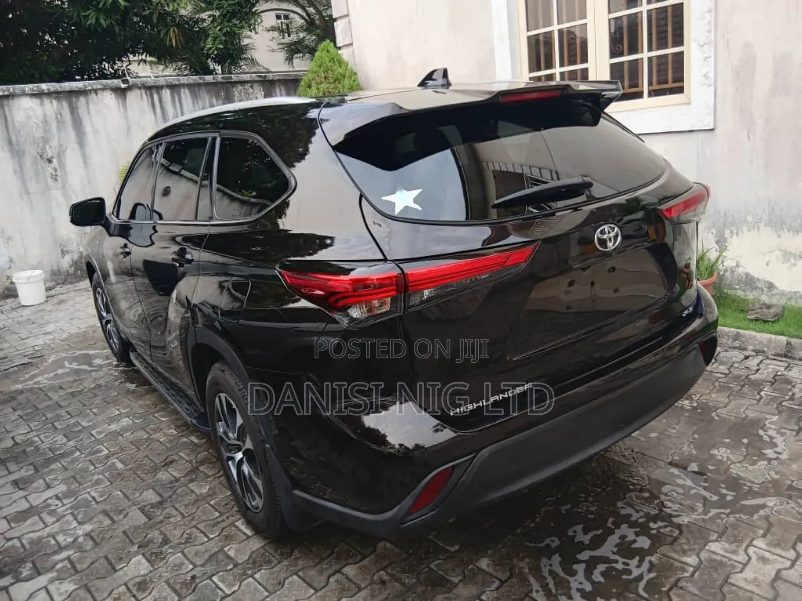 Toyota Highlander XLE AWD 2023 Black