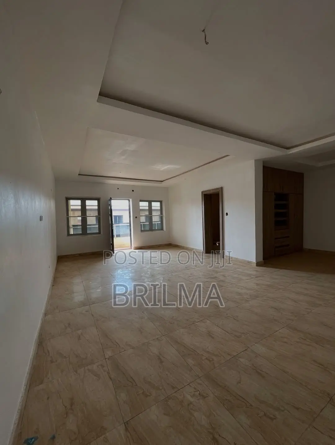 4bdrm Duplex in Durumi for sale
