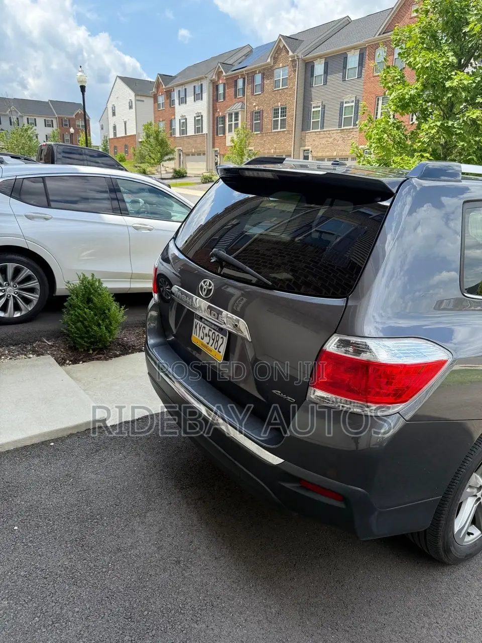 Toyota Highlander 2012 Gray