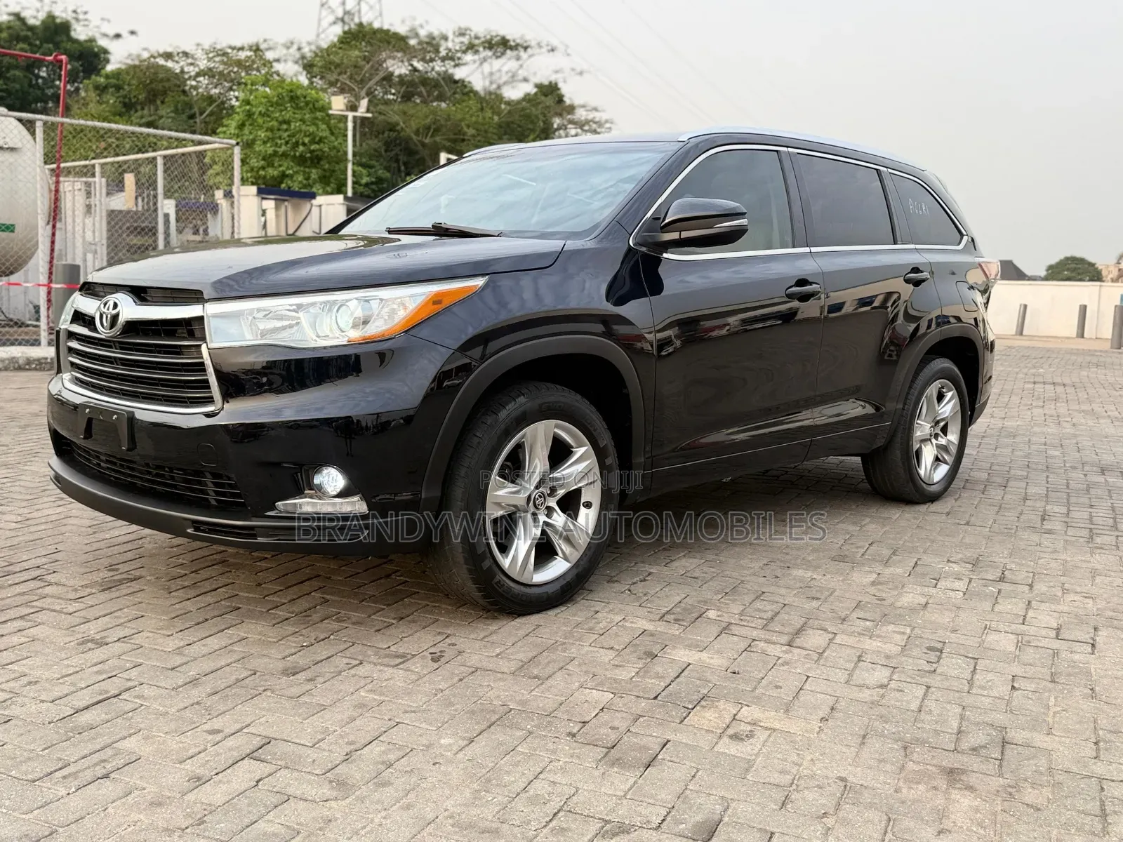 Toyota Highlander Limited V6 4x2 (3.5L 6cyl 6A) 2016 Black