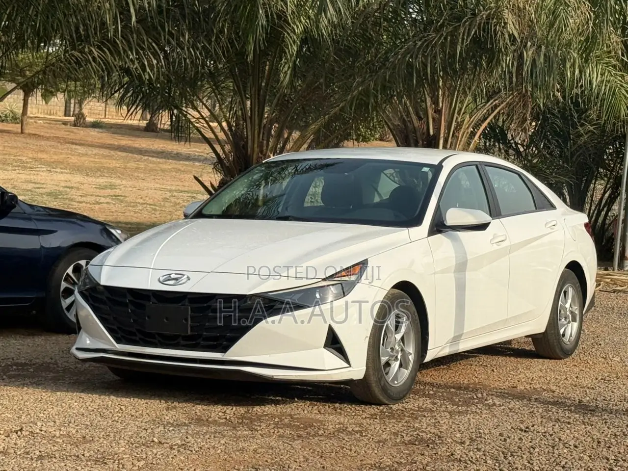 Hyundai Elantra 2022 White