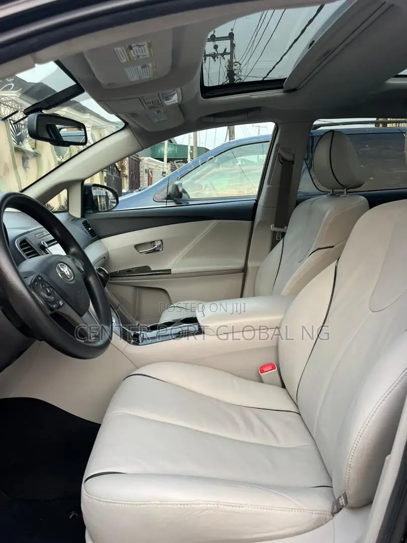 Toyota Venza XLE AWD 2013 Black