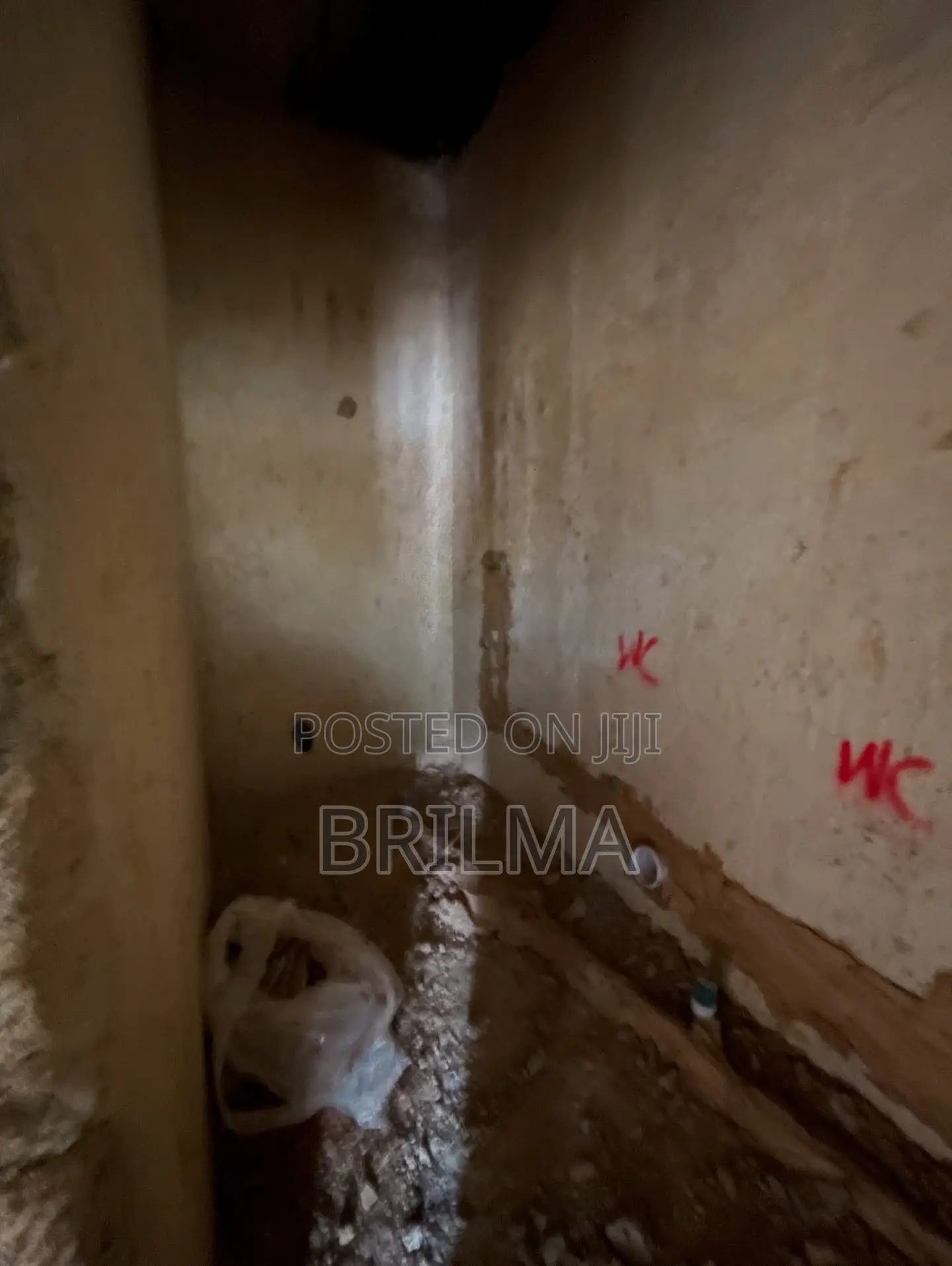 3bdrm Block of Flats in Gaduwa for sale