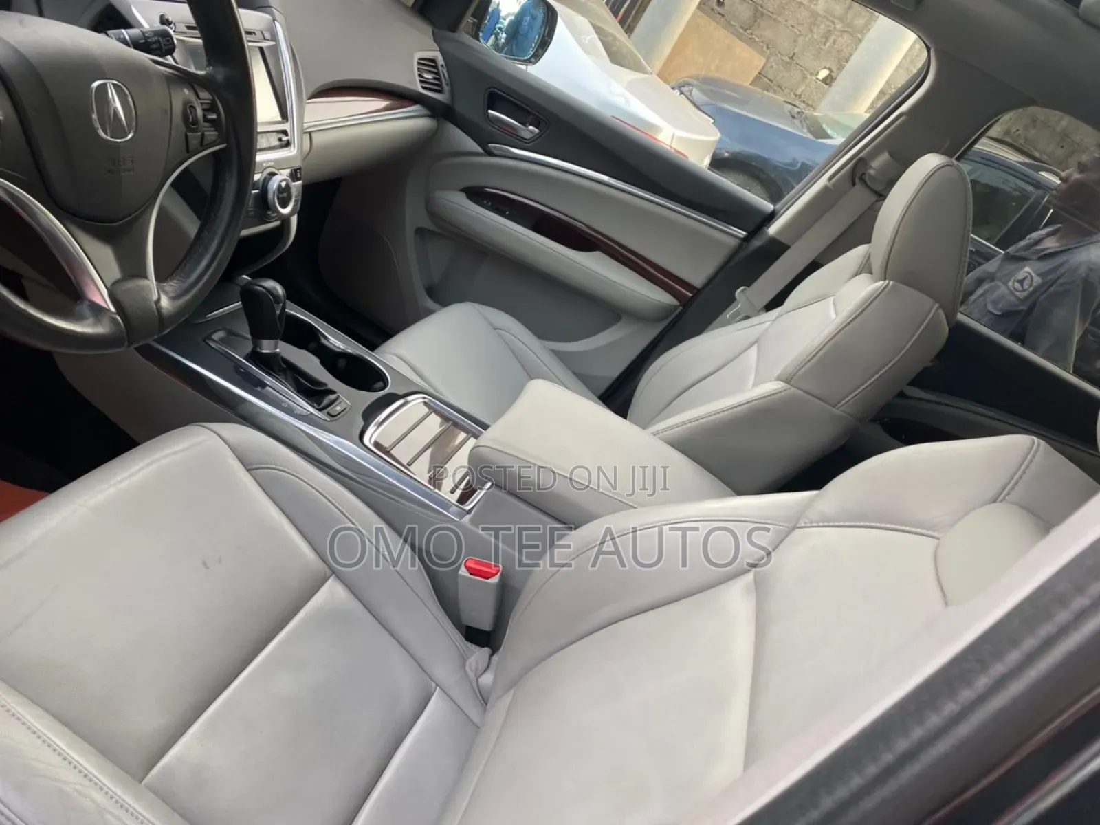 Acura MDX Advance and Entertainment Packages 4dr SUV (3.5L 6cyl 6A)