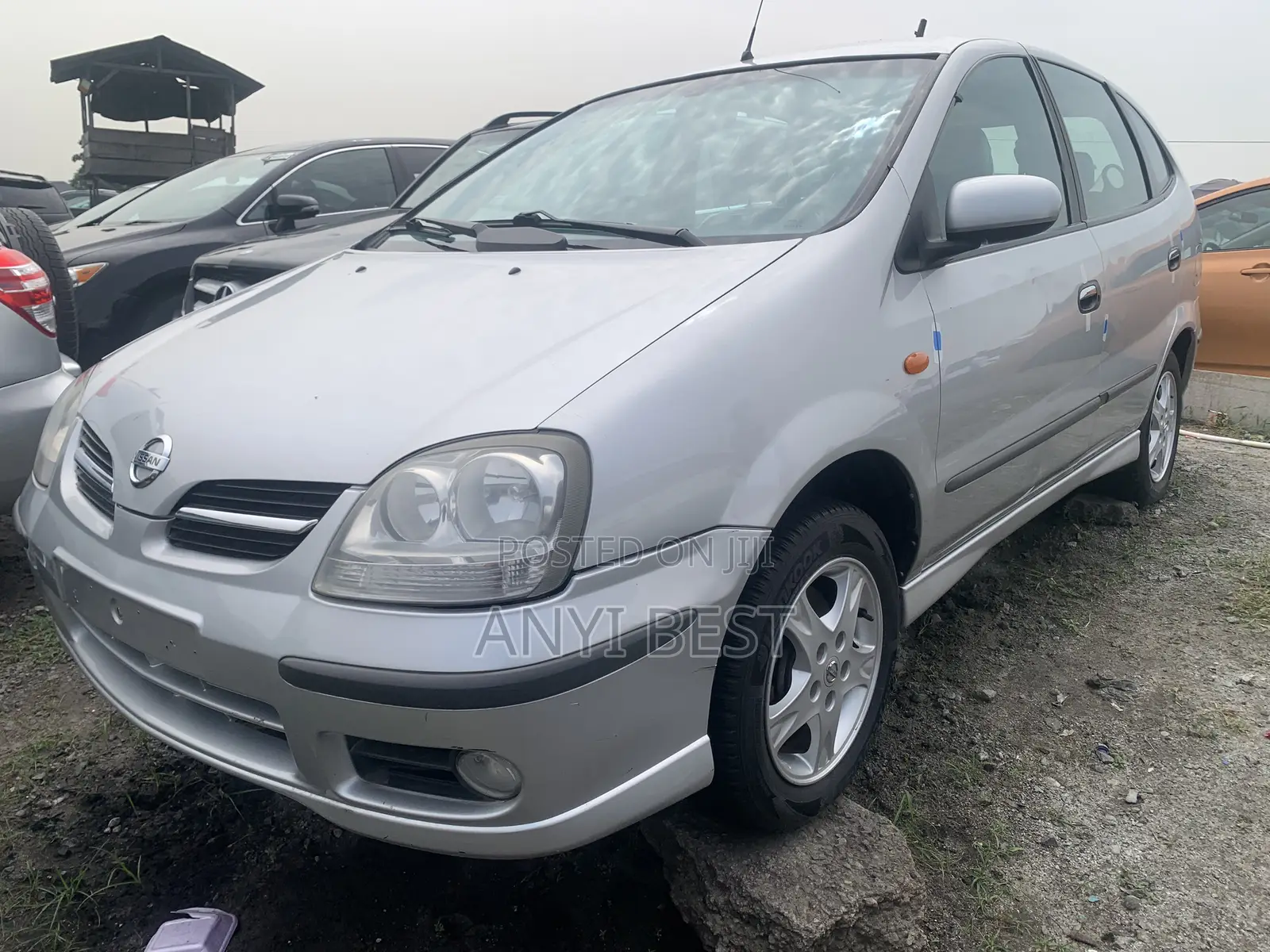 Nissan Almera Tino 2004 Silver