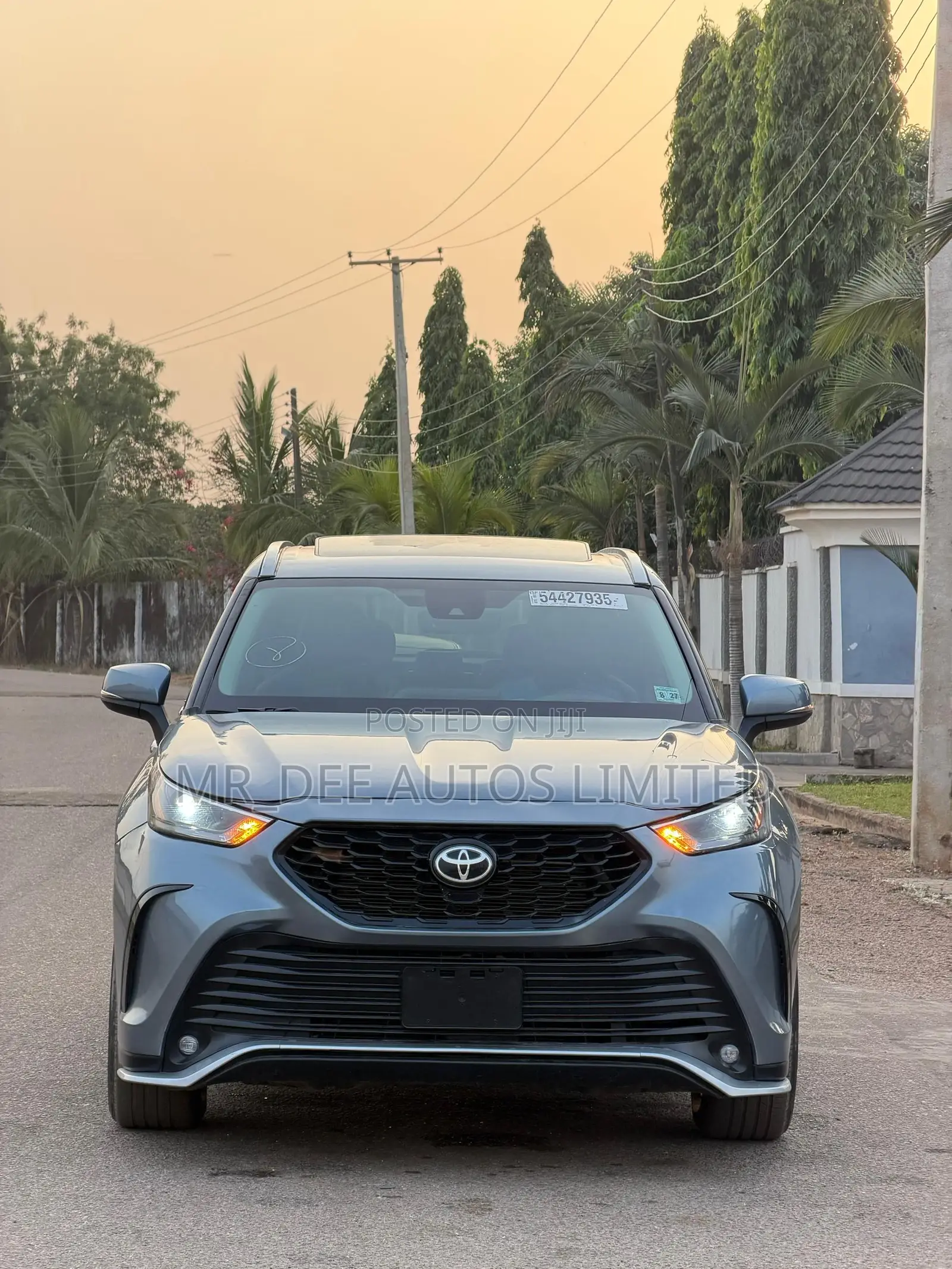 Toyota Highlander 2023 Gray
