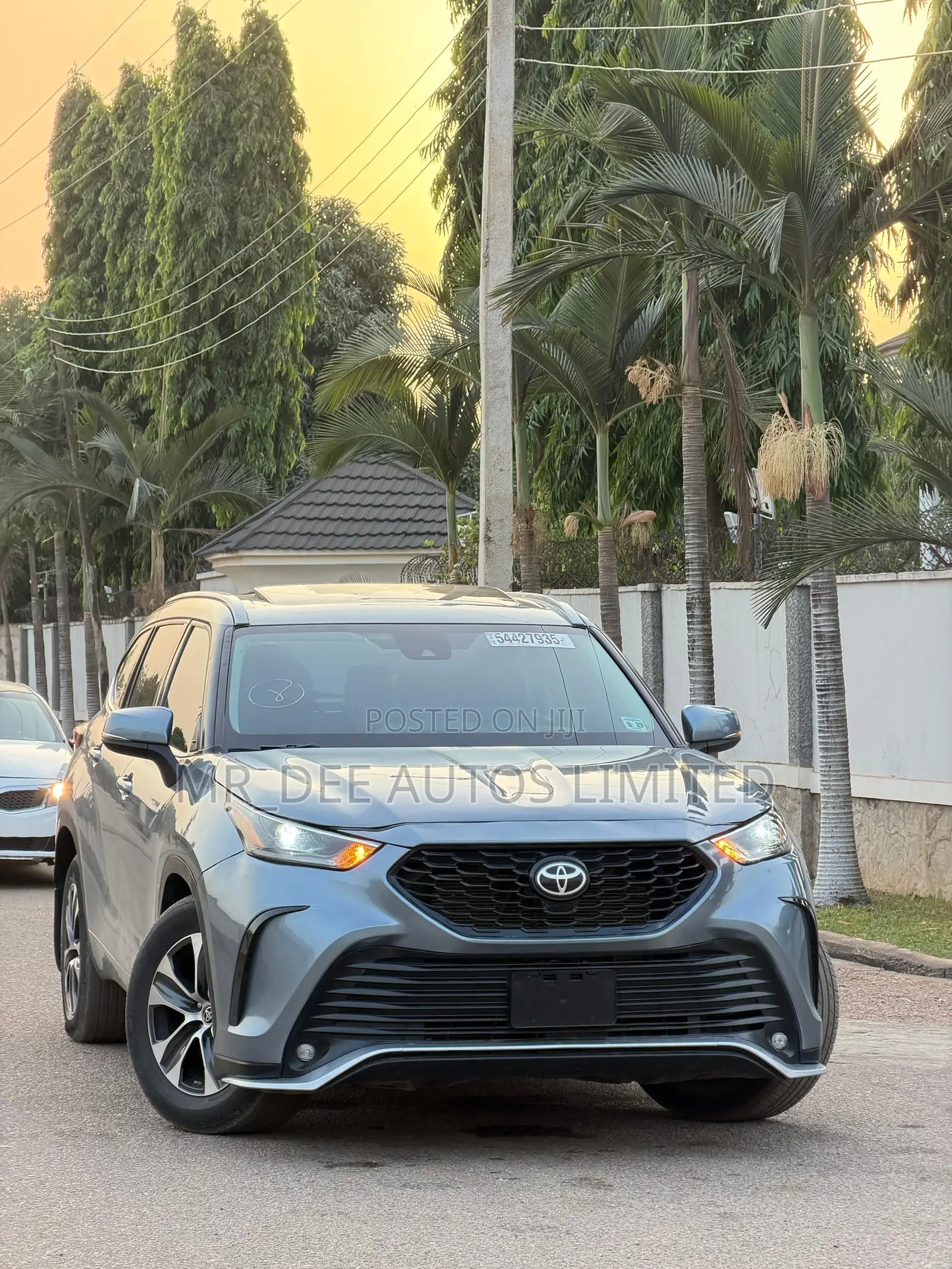 Toyota Highlander 2023 Gray