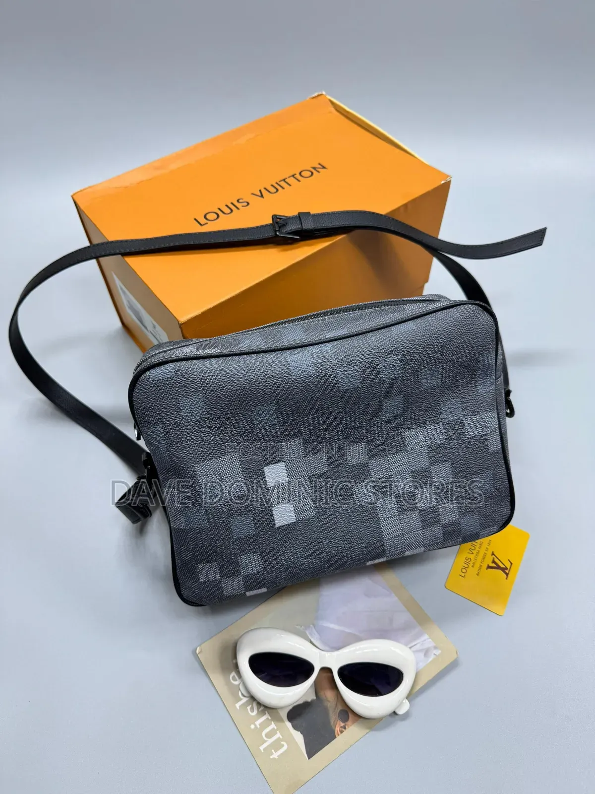 High Quality Luxury Louis Vuitton Side / Messenger Bag