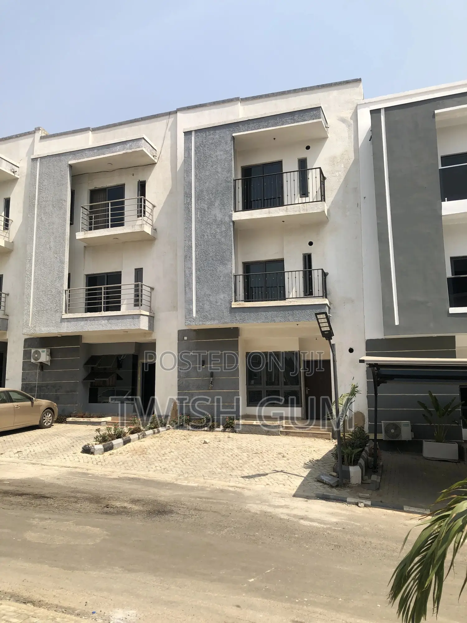 4bdrm Duplex in Garki 2. for sale