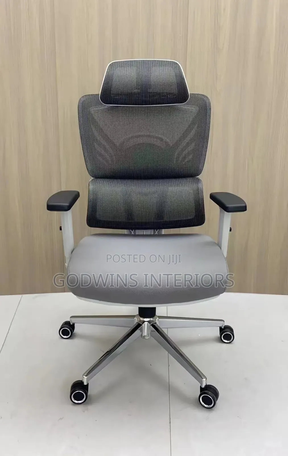 Executive Ergonomic Office Chair (Mesh Back)