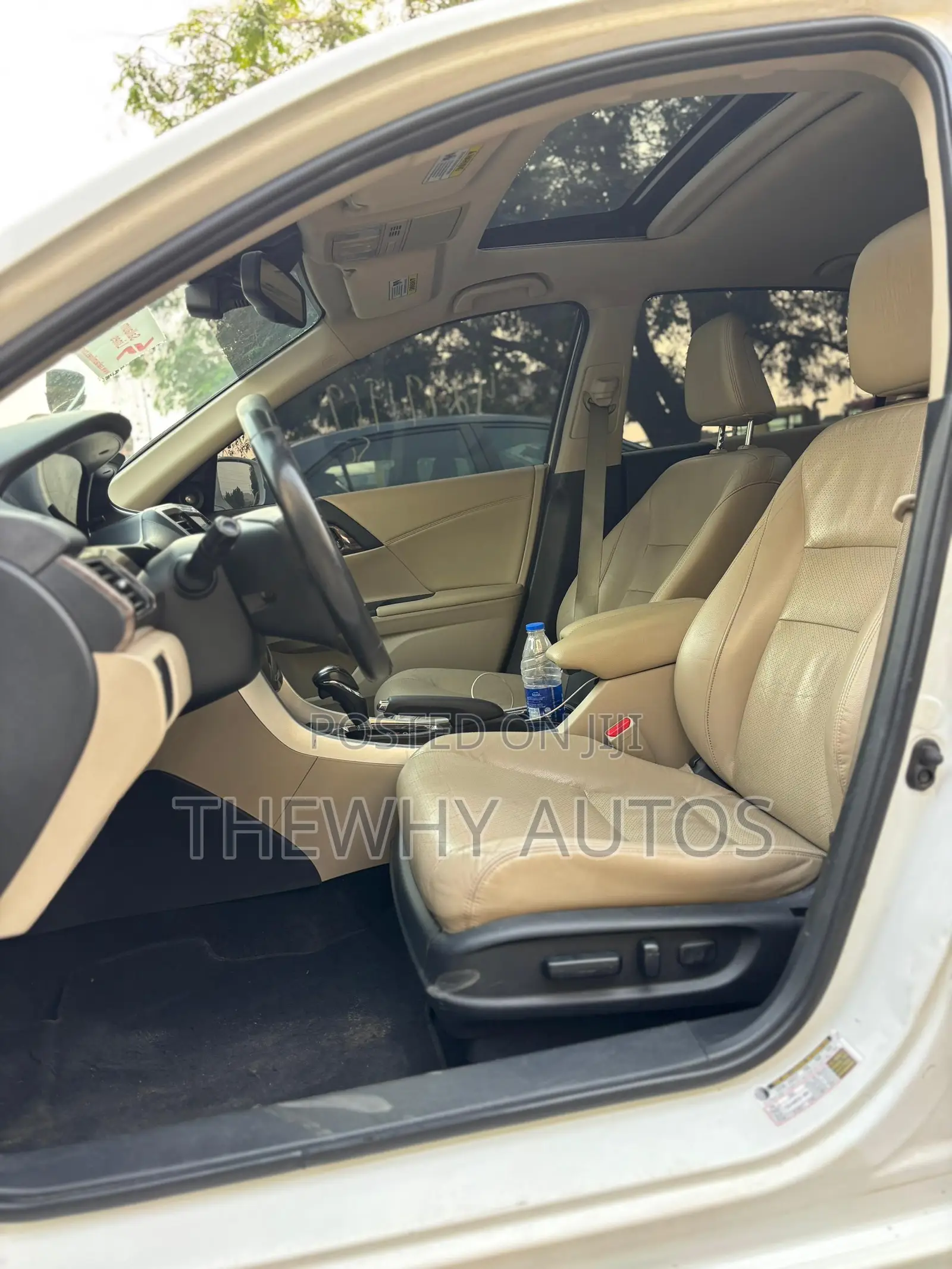 Honda Accord Touring 4dr Sedan FWD (3.5L 6cyl 6A) 2016 White