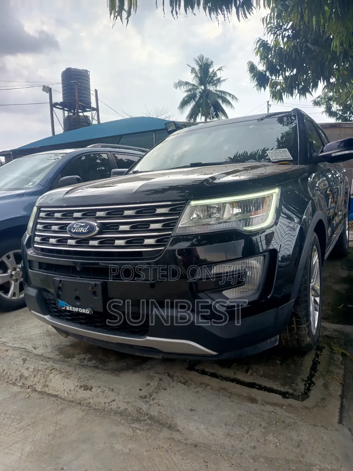 Ford Explorer Platinum 4dr 4x4 (3.5L 6cyl 6A) 2017 Black