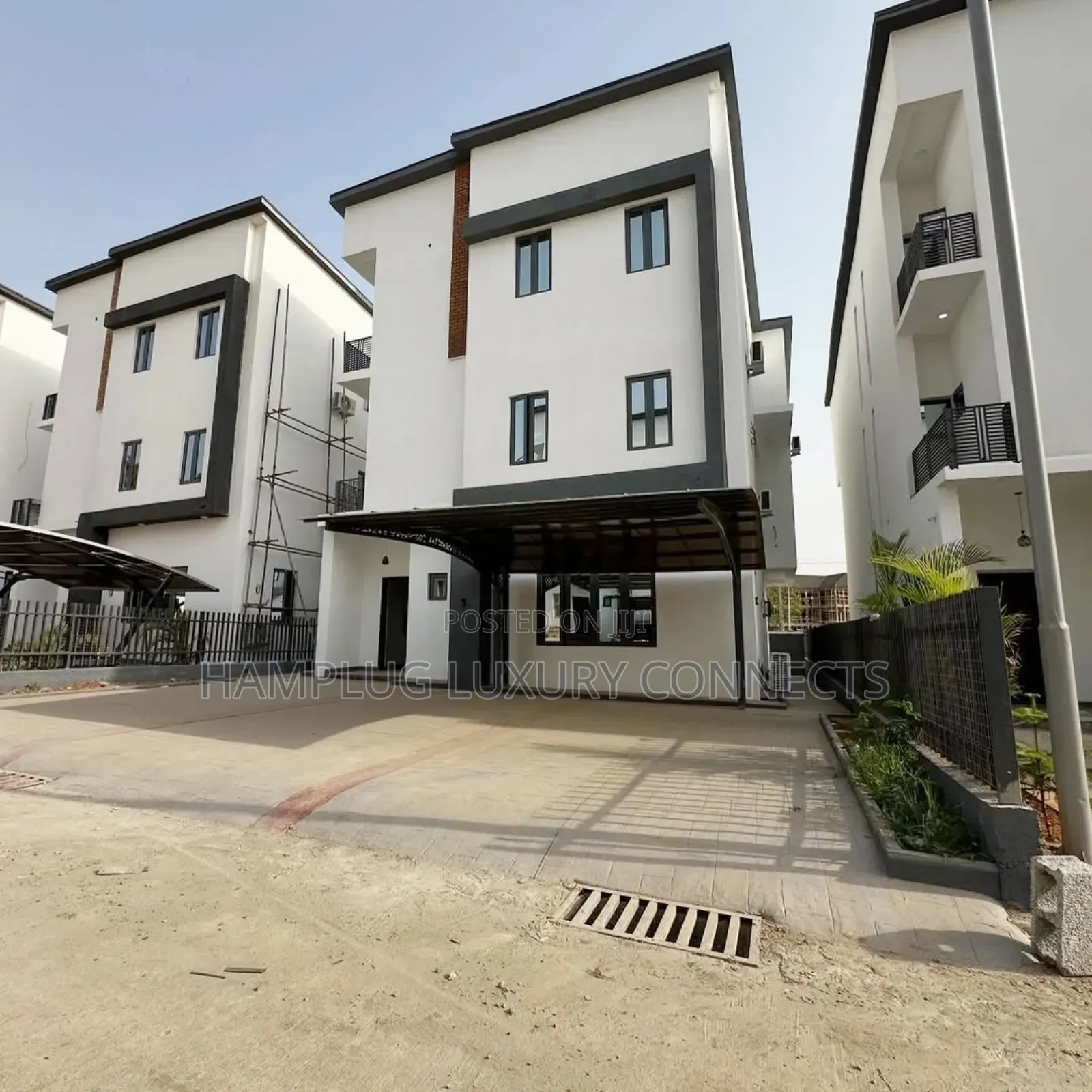 Furnished 5bdrm Duplex in Kado for sale
