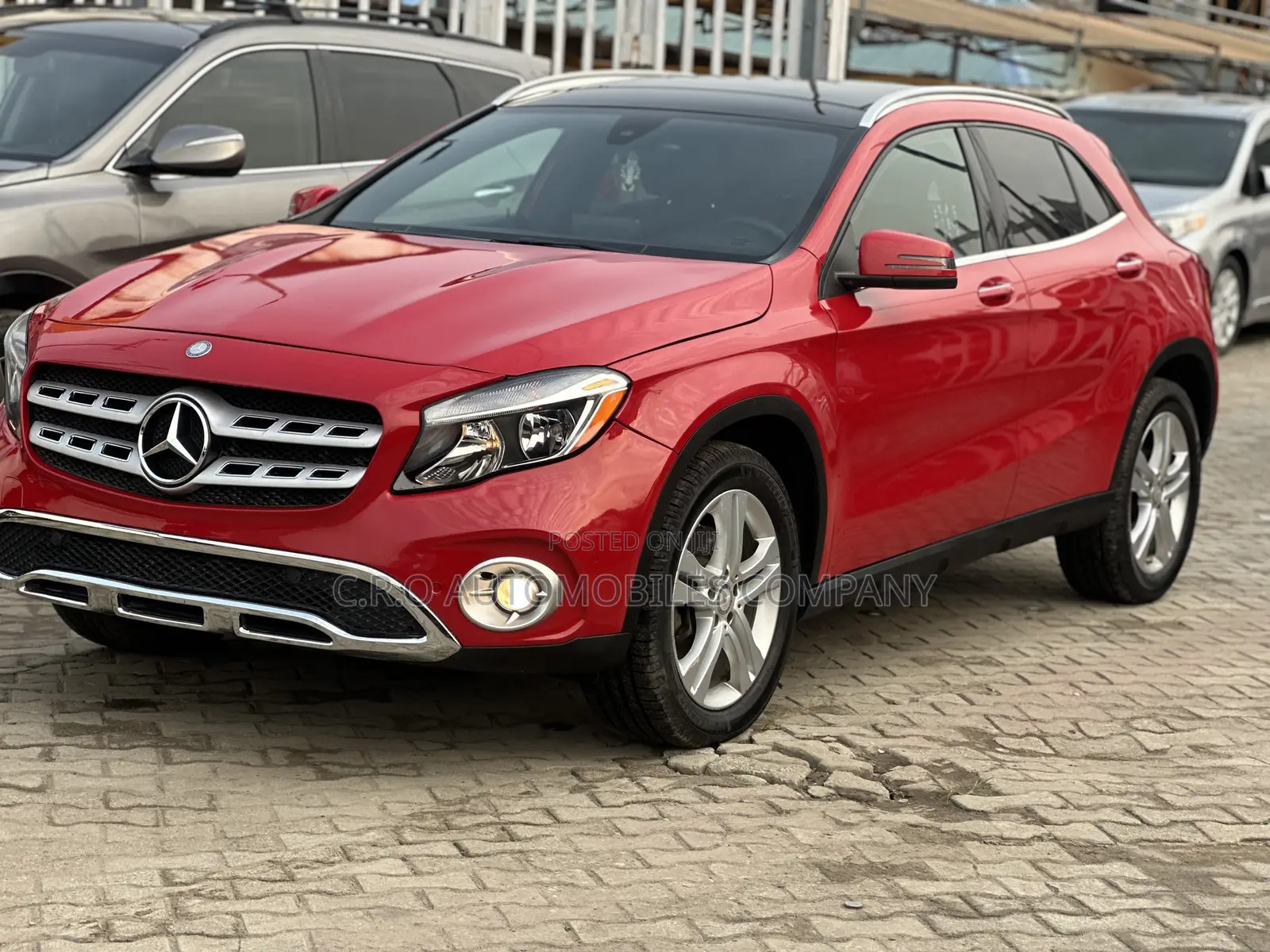 Mercedes-Benz GLA 250 2018 Red
