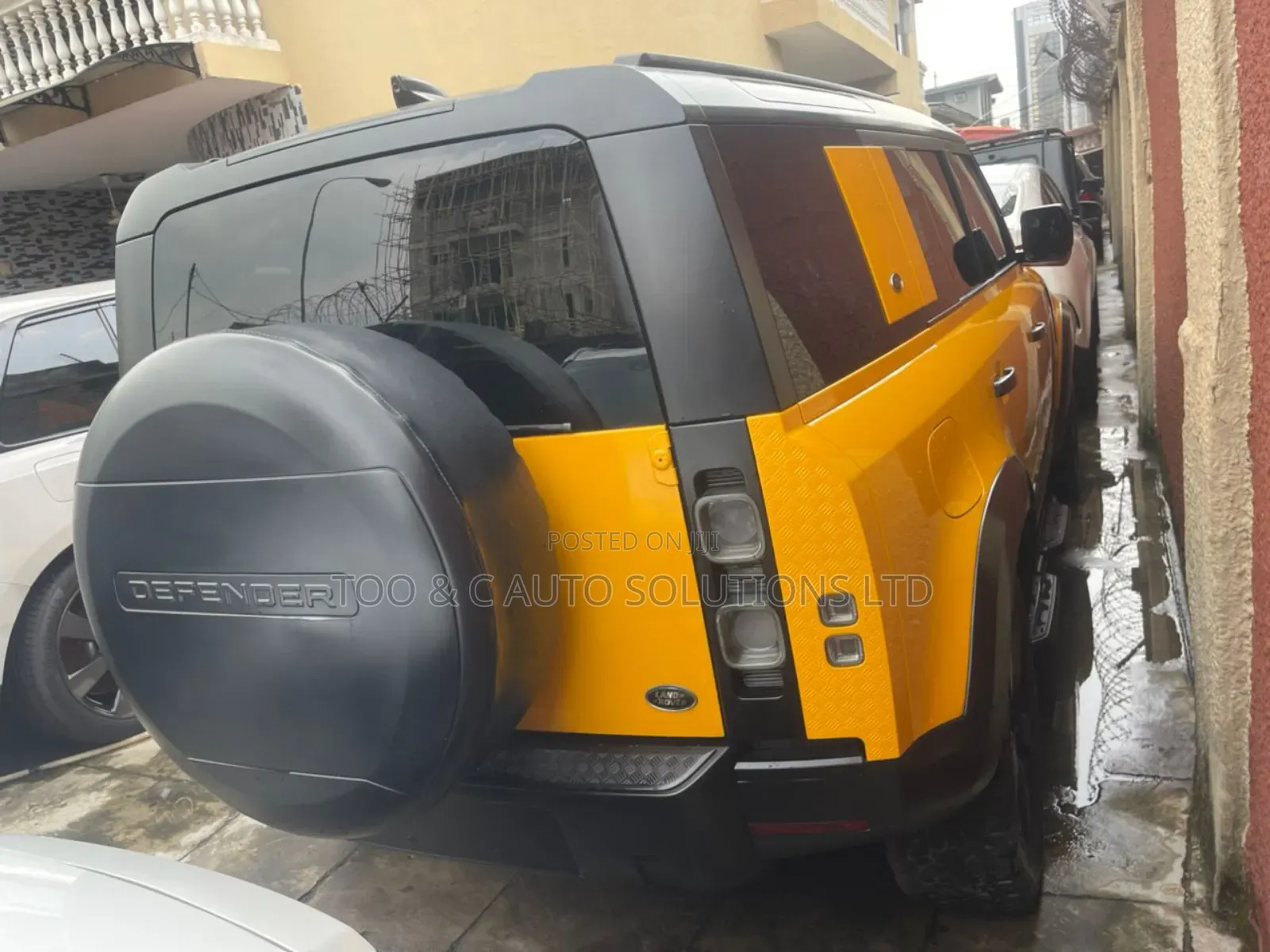 Land Rover Defender 2021 Yellow