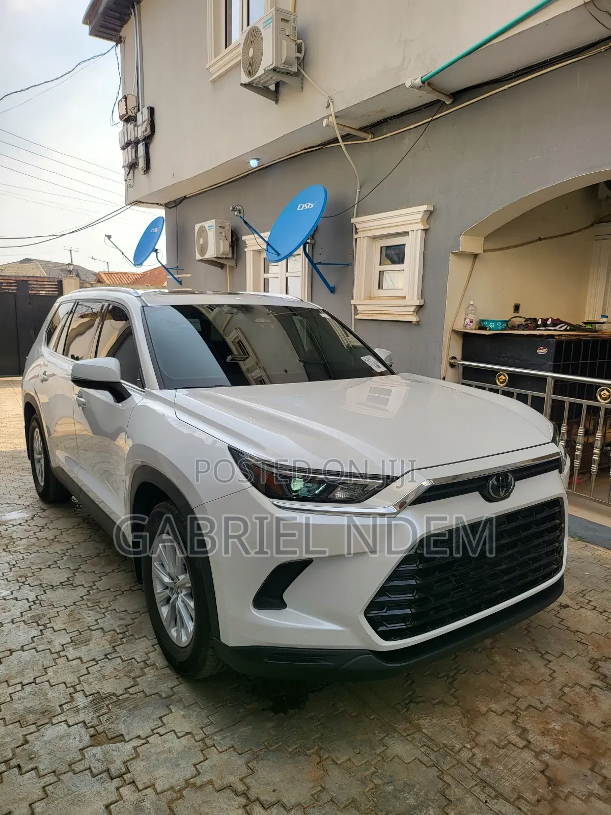 Toyota Grand Highlander XLE AWD 2024 White