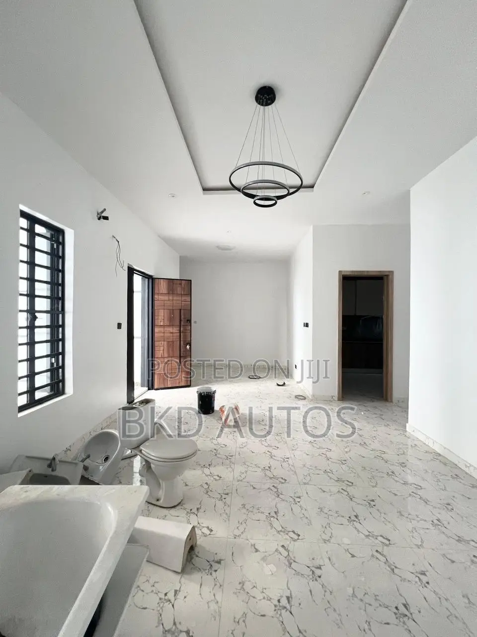 3bdrm Duplex in Ilaje for sale