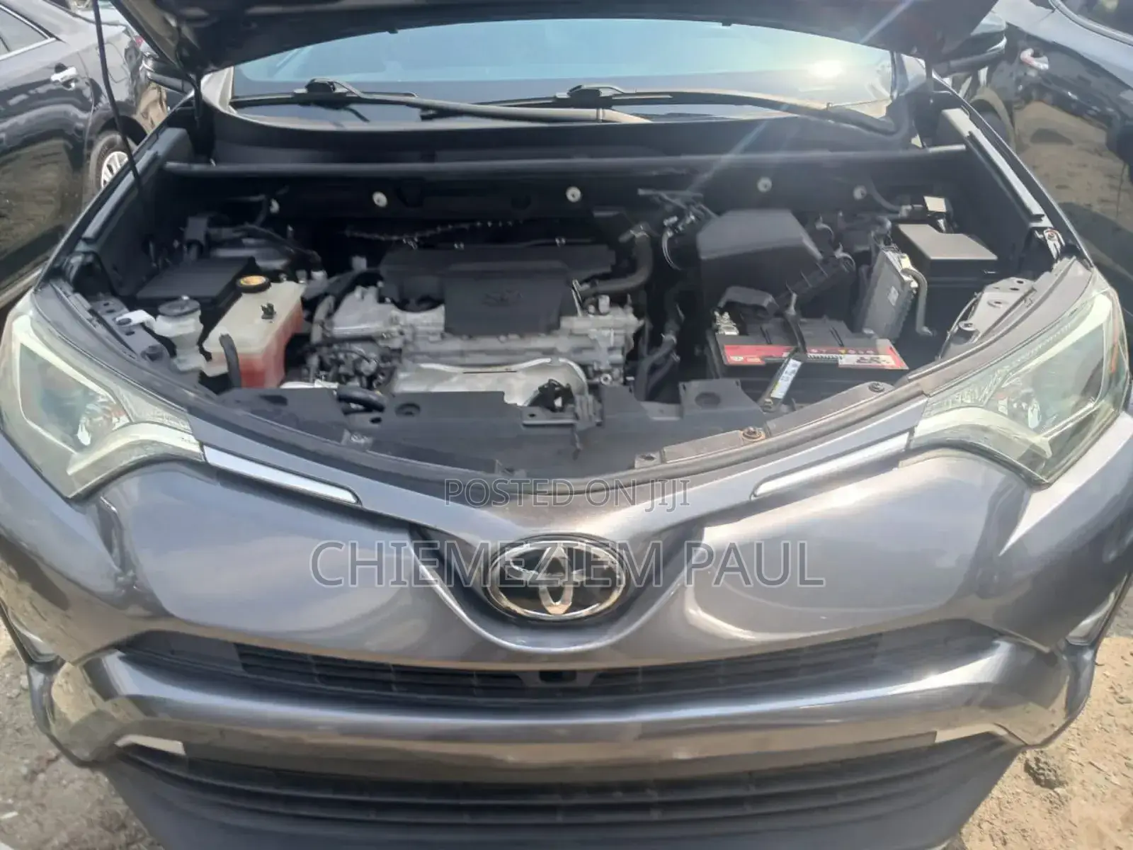 Toyota RAV4 SE 4dr SUV (2.5L 4cyl 6A) 2018 Gray