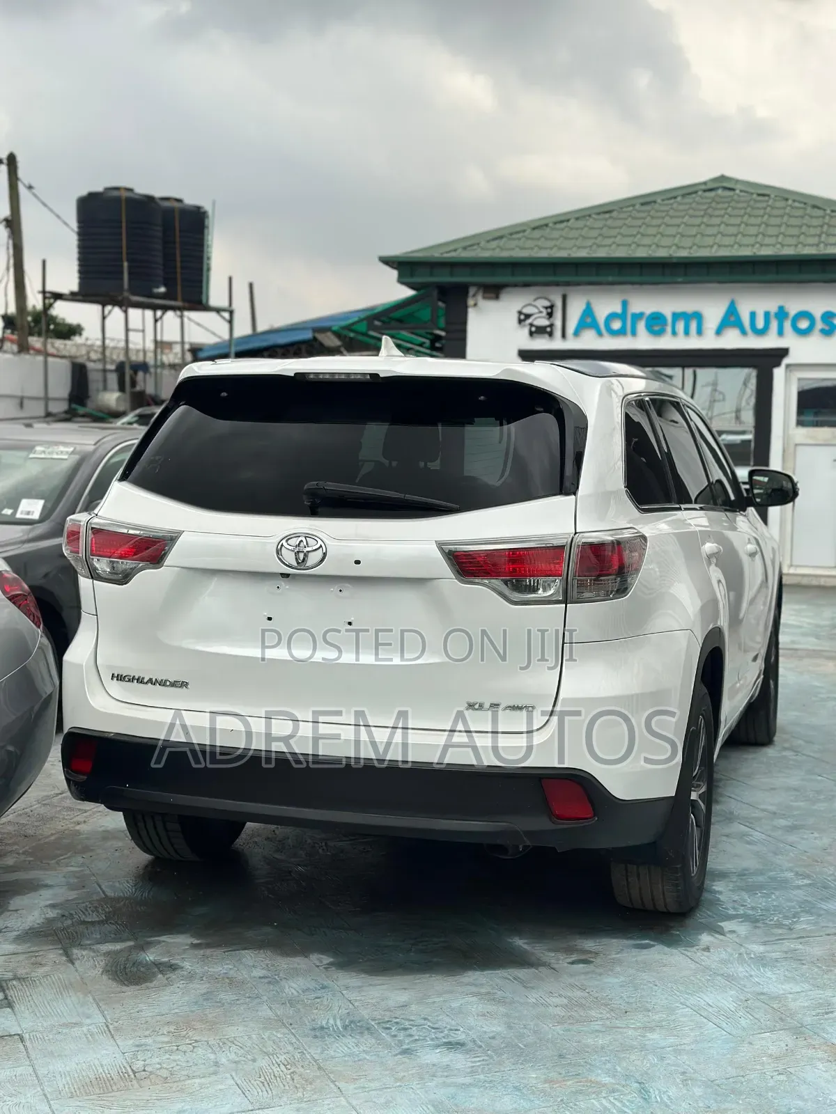 Toyota Highlander XLE V6 4x4 (3.5L 6cyl 6A) 2016 White