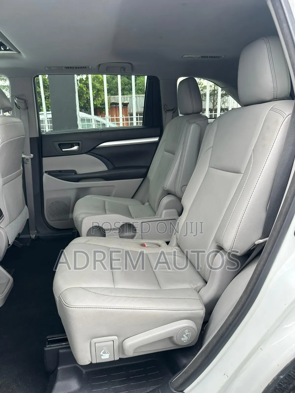 Toyota Highlander XLE V6 4x4 (3.5L 6cyl 6A) 2016 White