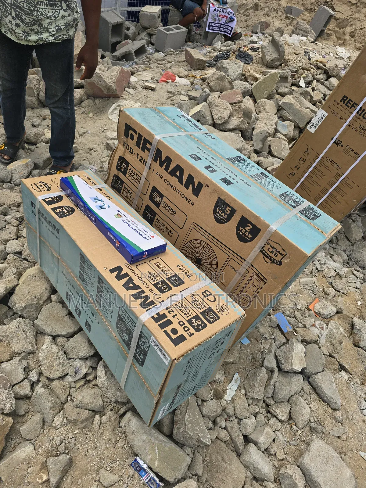 A Brand New Firman Air Conditioner 2.2hp Inverter With Kits