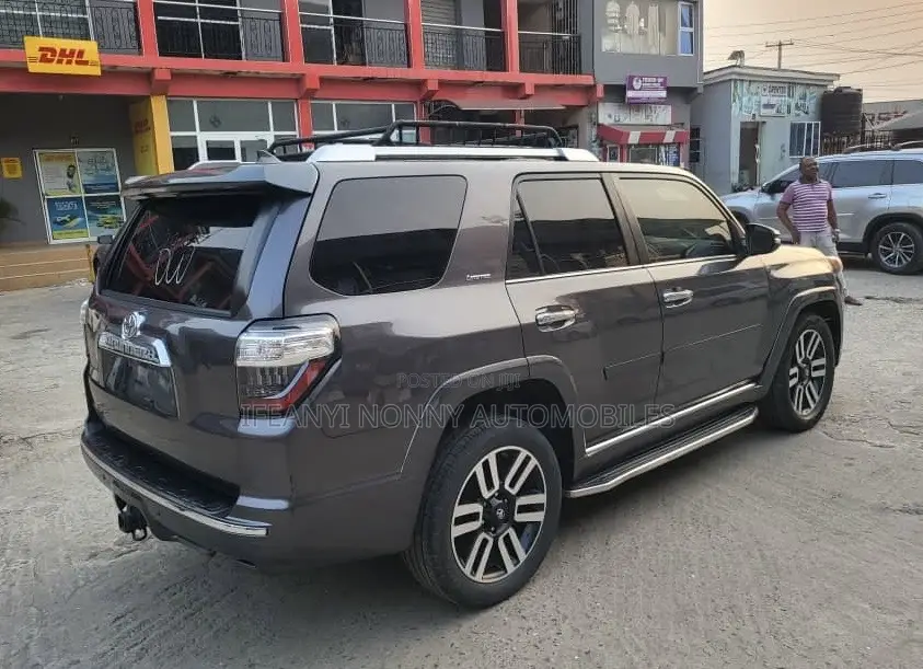 Toyota 4-Runner SR5 Premium 4dr SUV 4WD (4.0L 6cyl 5A) 2014 Gray