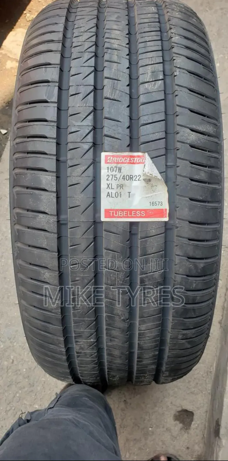 Brand New Bridgestone 275/40r22