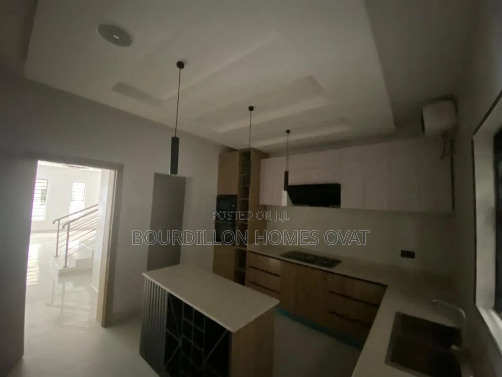 4bdrm Duplex in Harris Drive By Vgc for sale