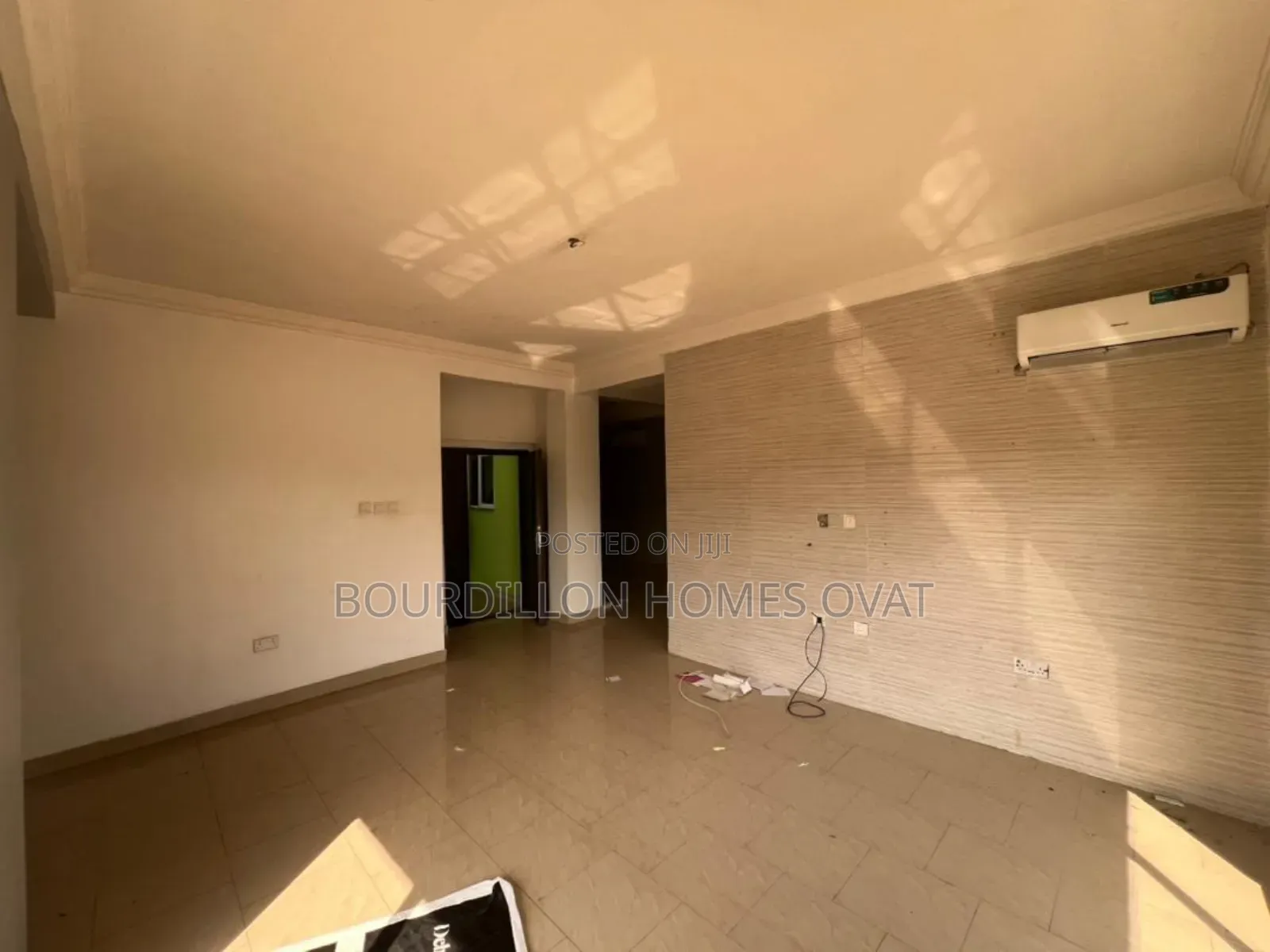 3bdrm Apartment in Lekki Phase 1 Lagos for sale