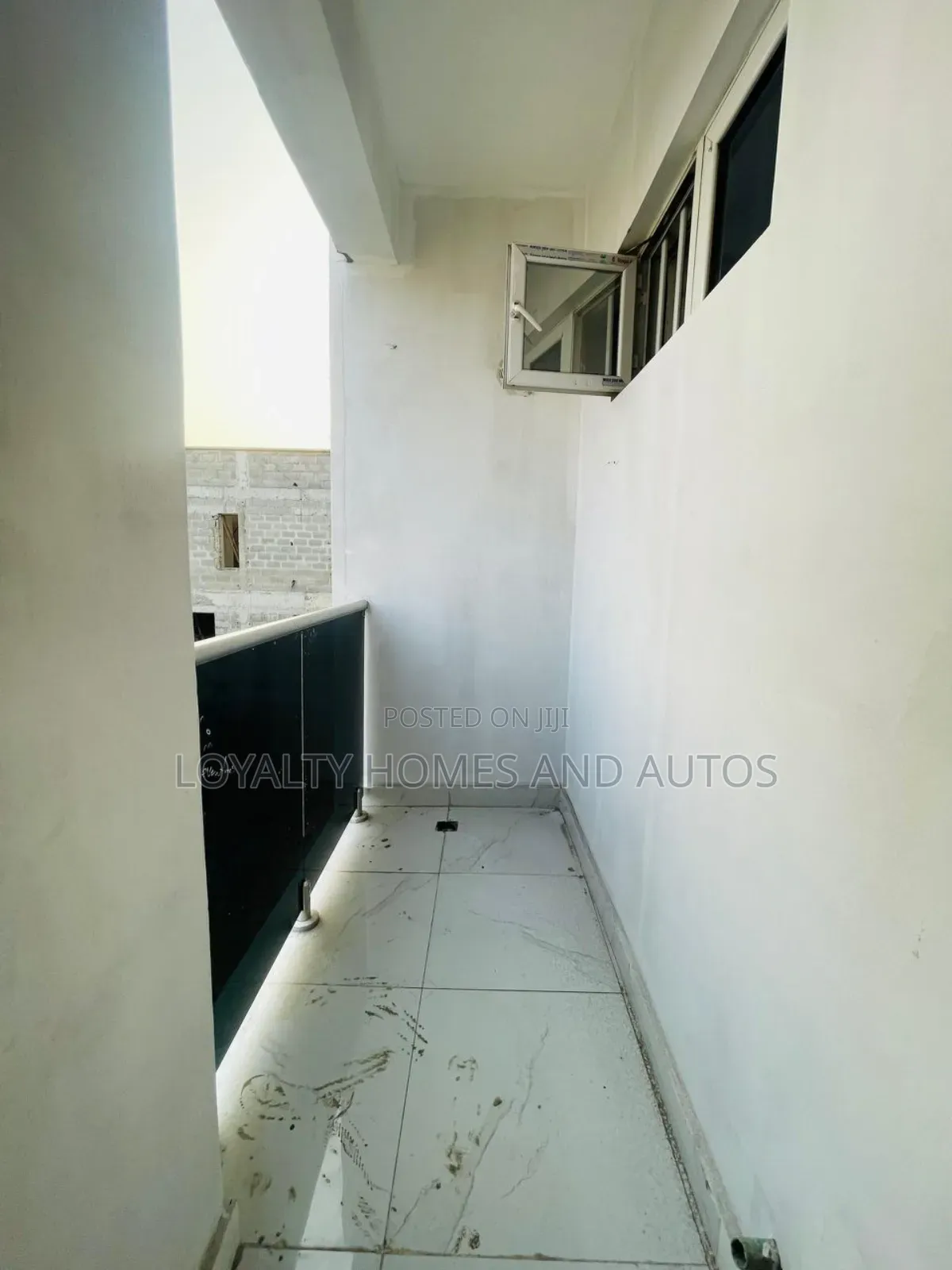 4bdrm House in Adeniyi Jones for sale
