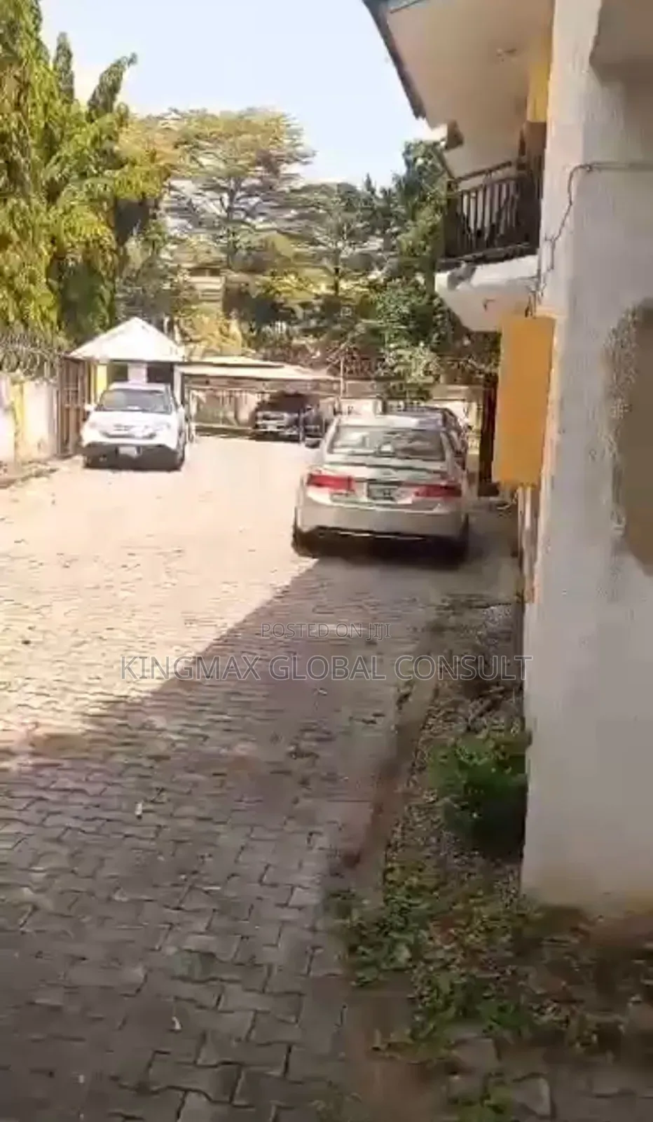 3bdrm Block of Flats in Wuse Abuja for sale