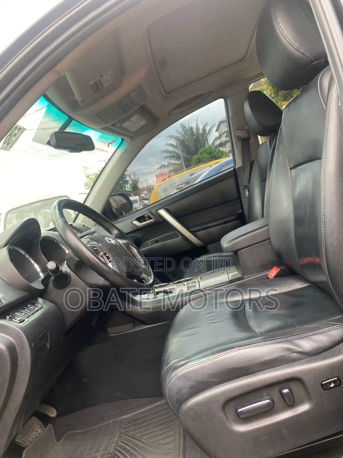 Toyota Highlander Limited 3.5l 4WD 2013 Black