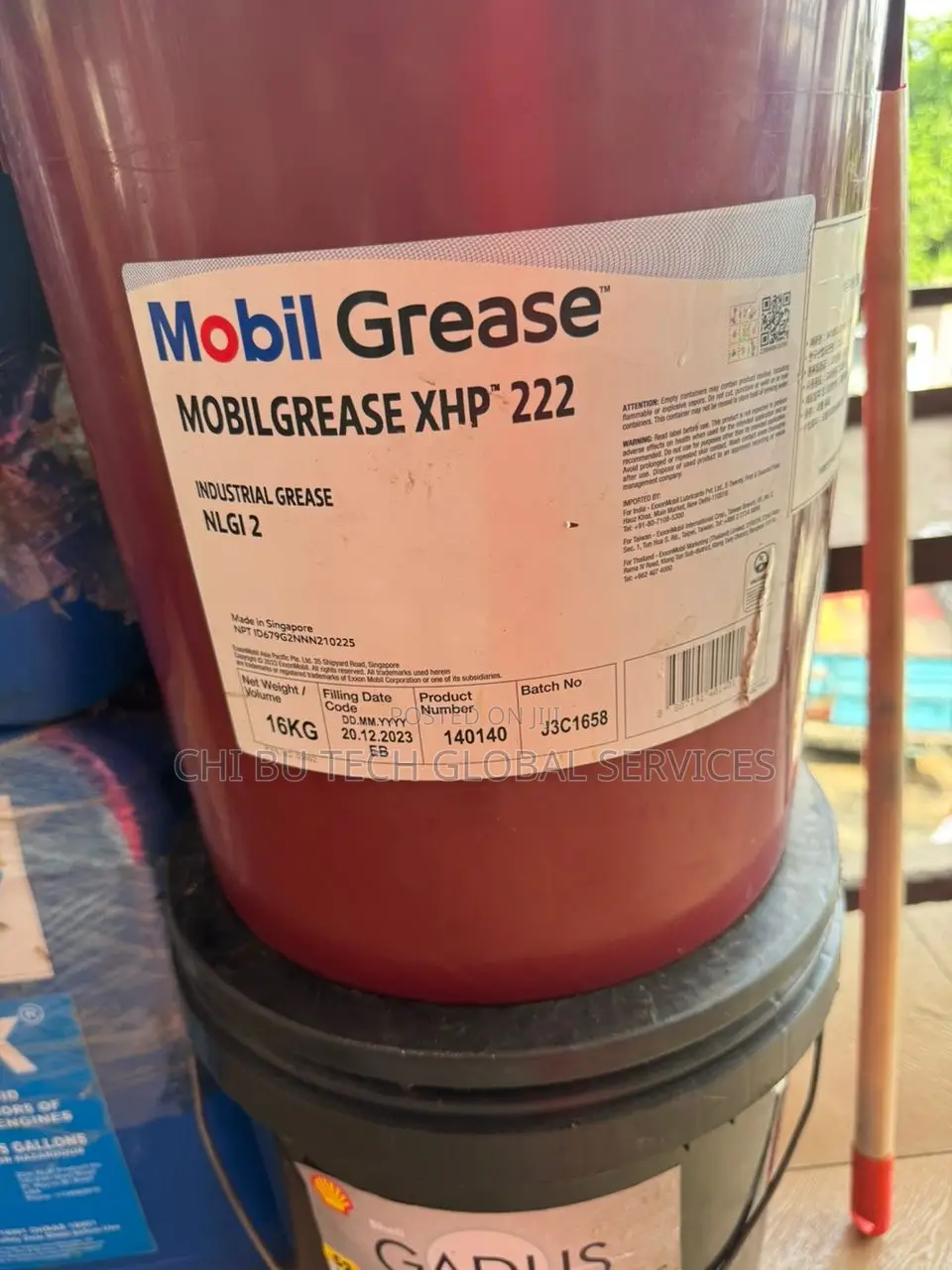 Mobilgrease XHP 222 Industrial Grease.