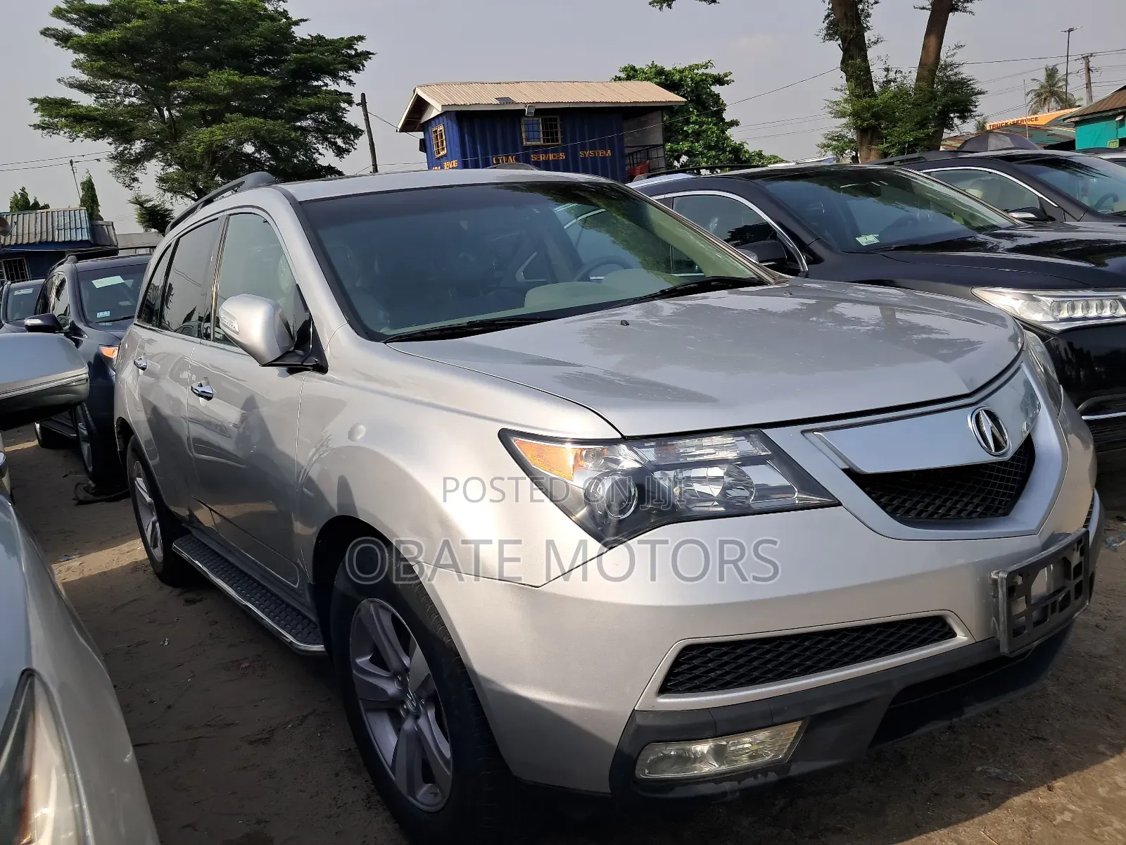 Acura MDX SUV 4dr AWD (3.7L 6cyl 6A) 2011 Silver