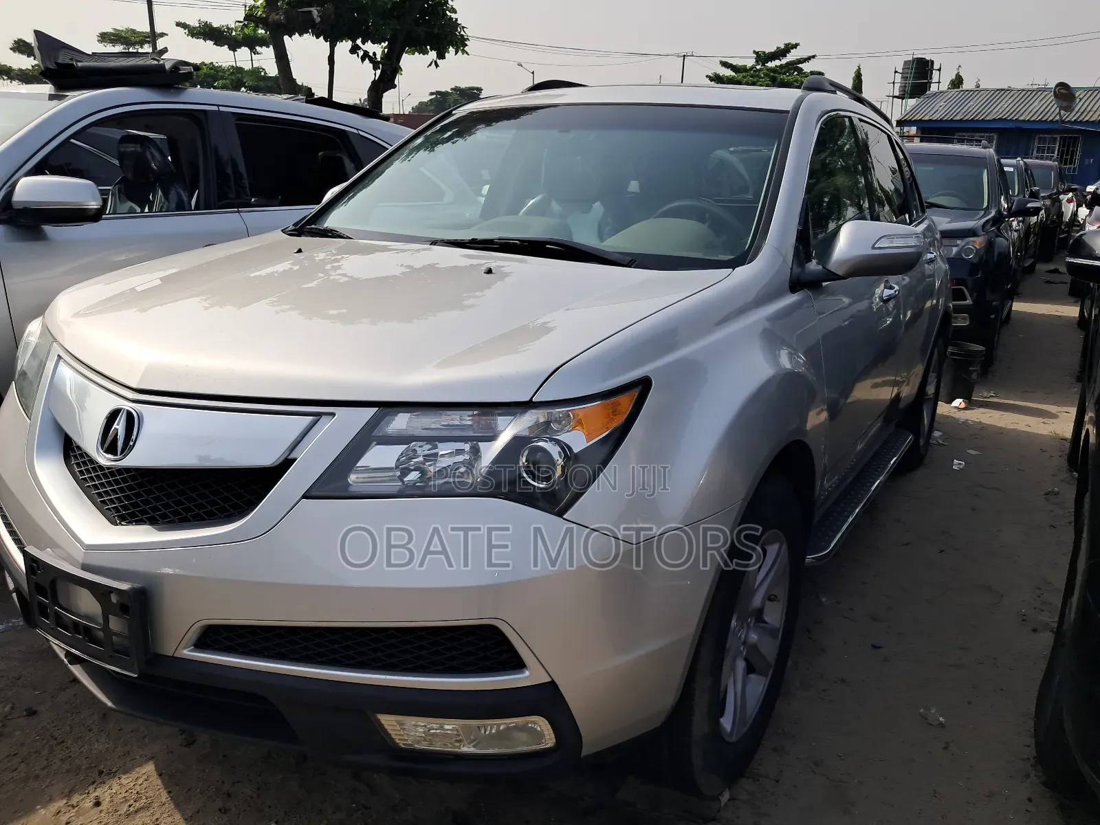 Acura MDX SUV 4dr AWD (3.7L 6cyl 6A) 2011 Silver