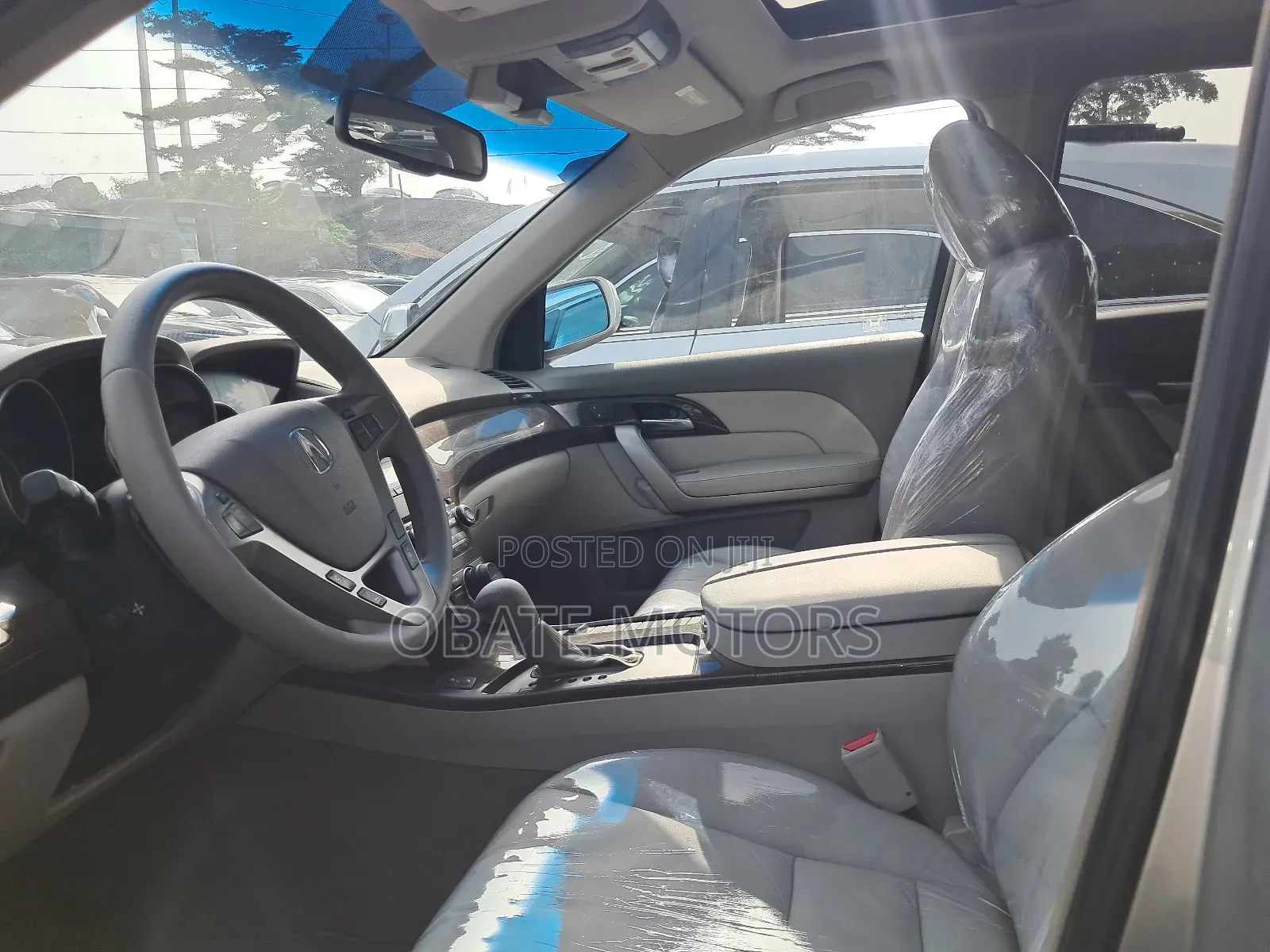 Acura MDX SUV 4dr AWD (3.7L 6cyl 6A) 2011 Silver
