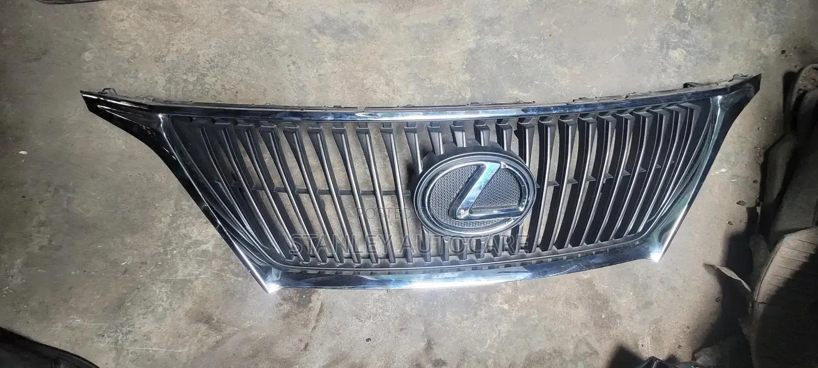 Front Grill Rx 350 2010-2012