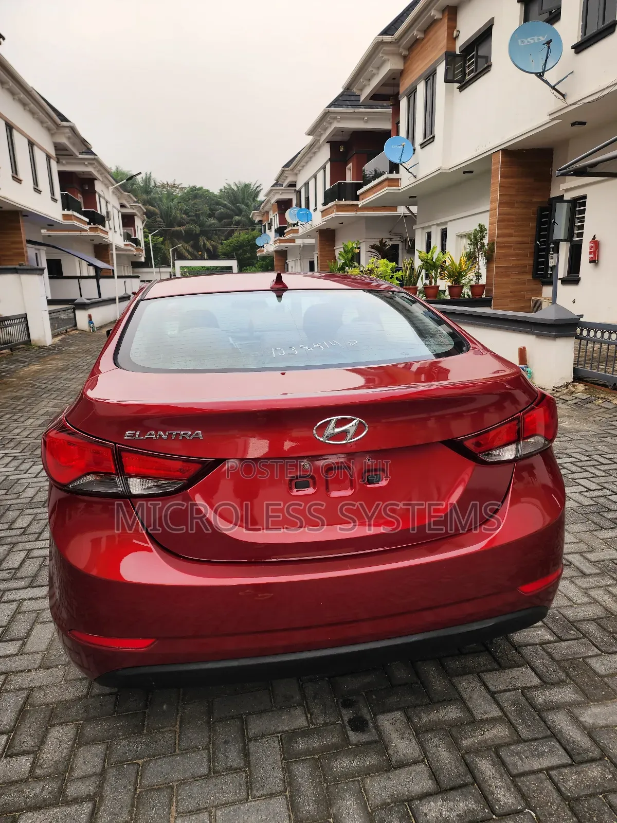 Hyundai Elantra 2014 Red