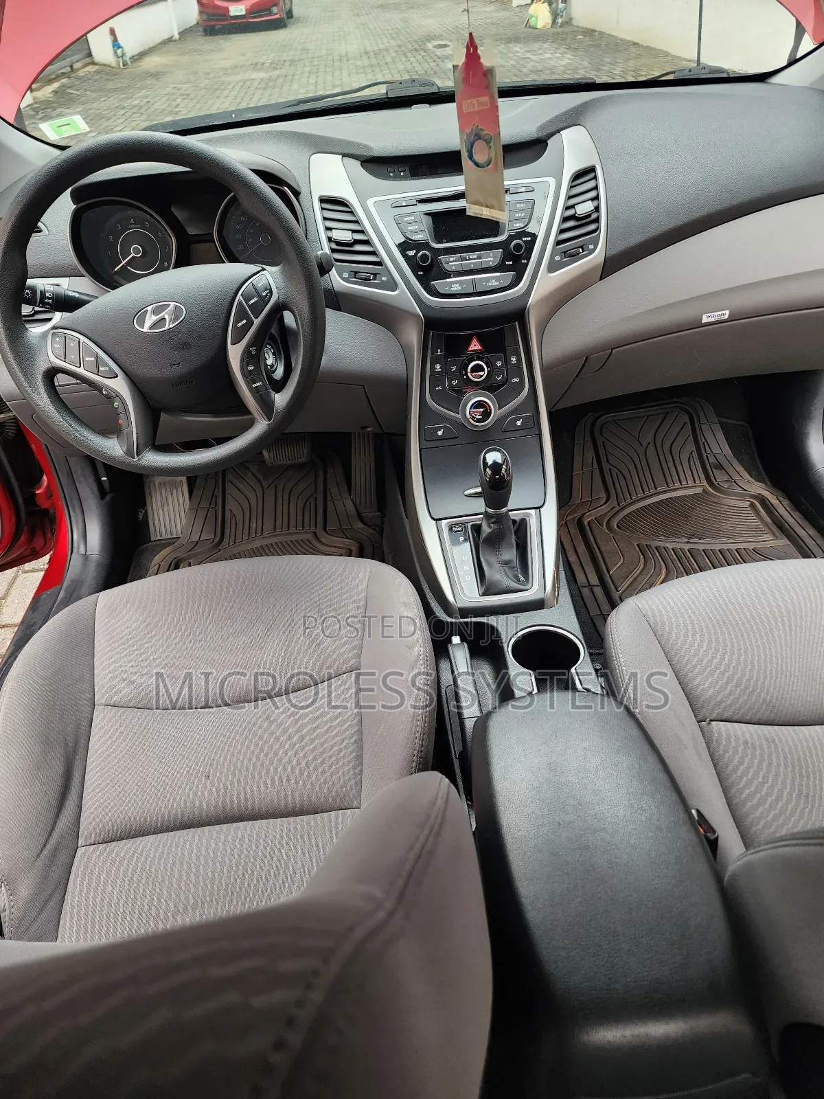Hyundai Elantra 2014 Red