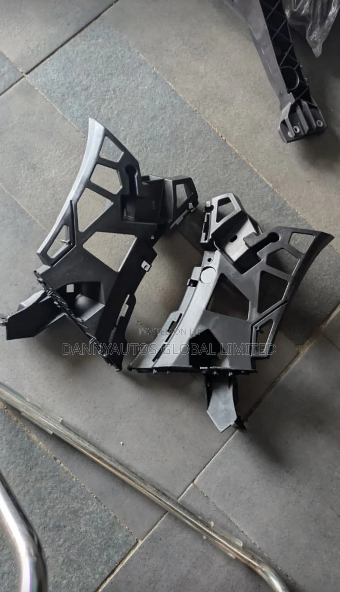 Head Lamp Hanger or Bracket for Gle 350
