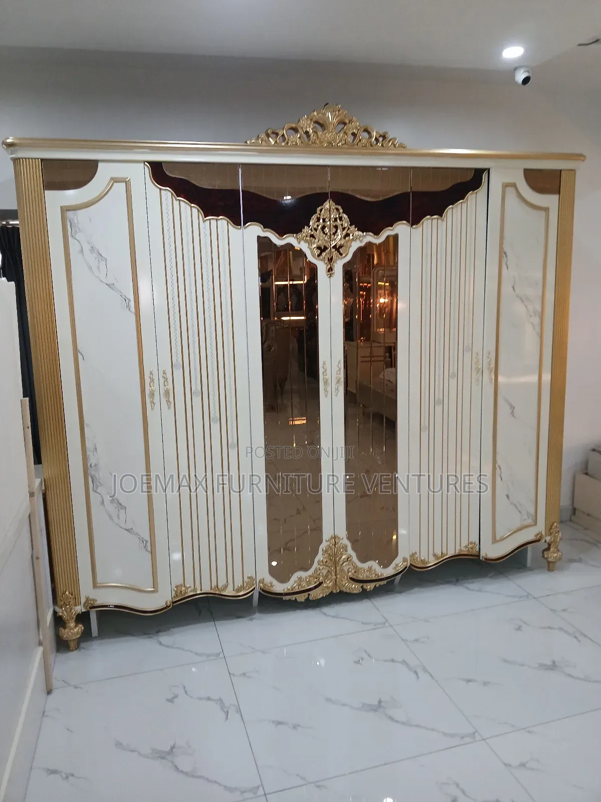 Royal Executive Standard Bed 6x7 With Wardrobe.