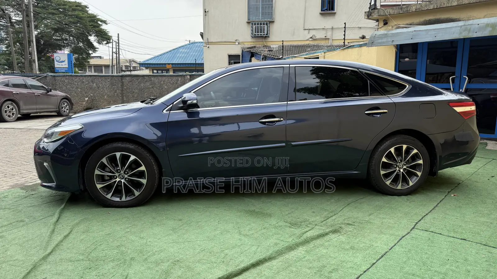 Toyota Avalon XLE Plus FWD Sedan (3.6L 6cyl 6A) 2016 Blue