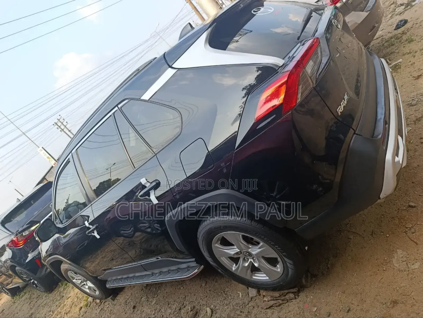 Toyota RAV4 XLE 2021 Black