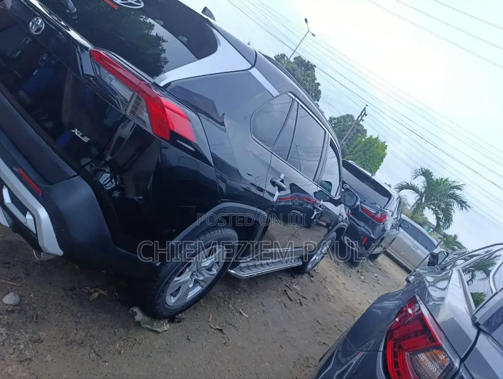 Toyota RAV4 XLE 2021 Black