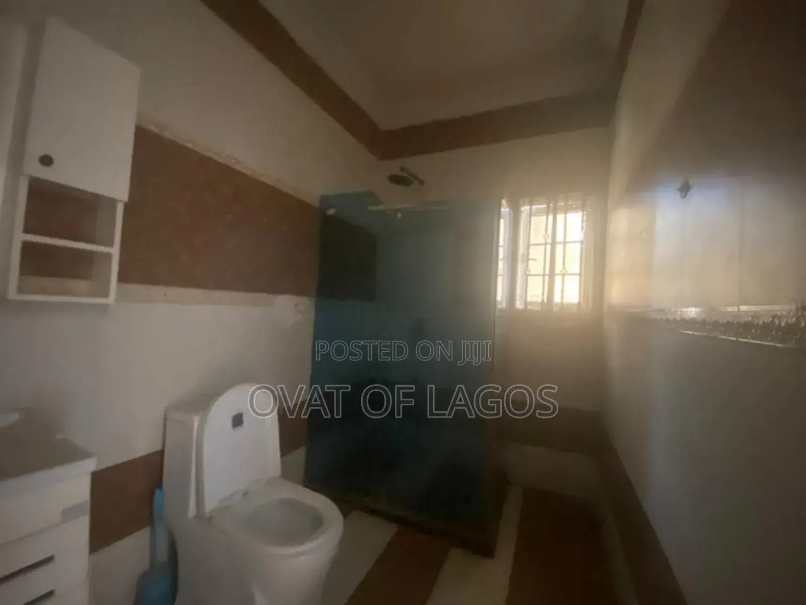 3bdrm Apartment in Chevron for rent